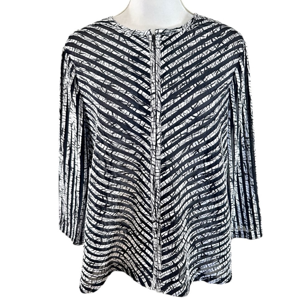 Chico's Travelers Black and White Sequin Zip Up Lightweight jacket